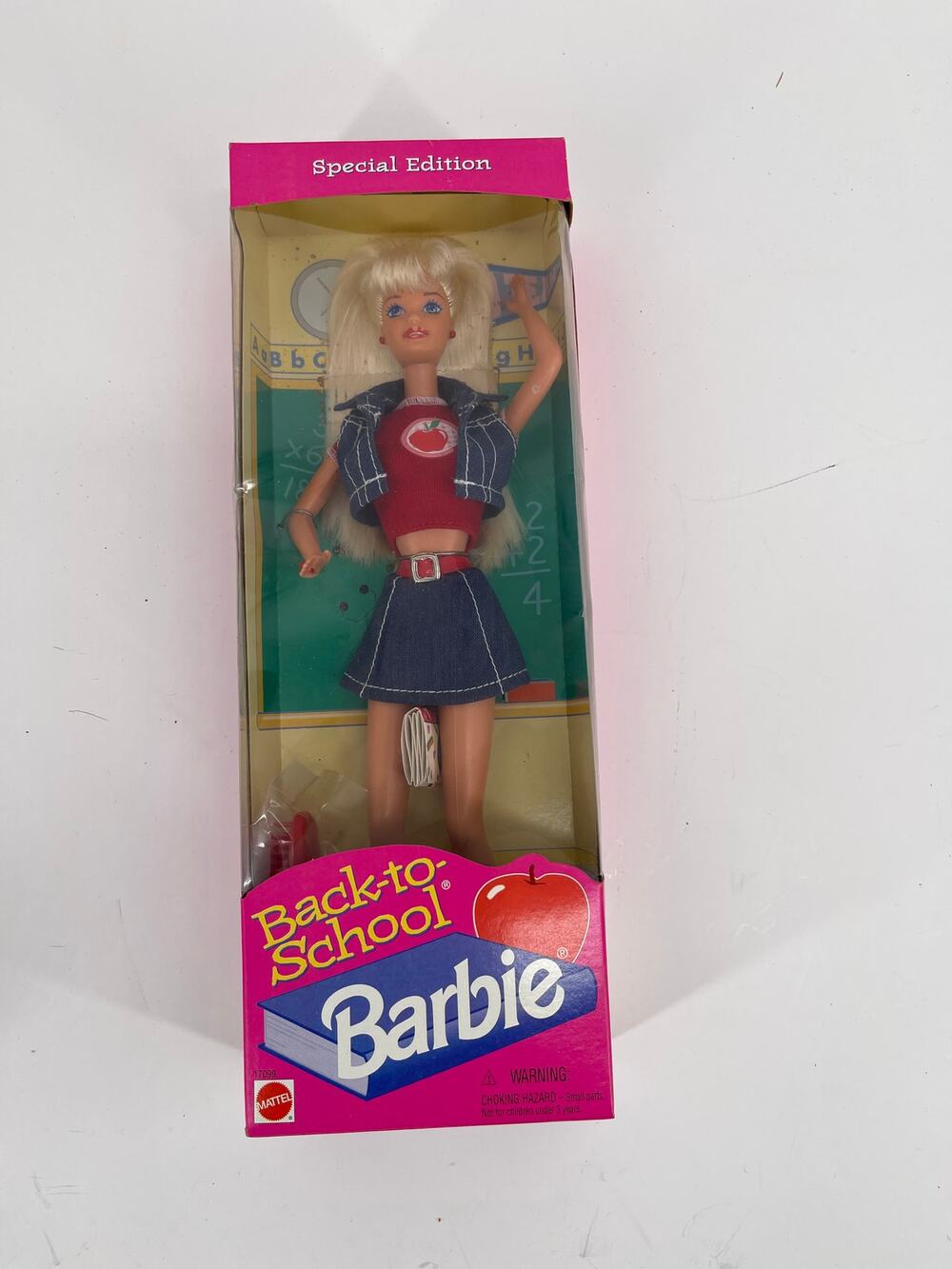 Mattel 1996 Vintage NEW Back to School Barbie Doll Special Edition 17099